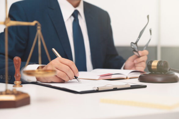 Comment avoir un avocat commis d'office