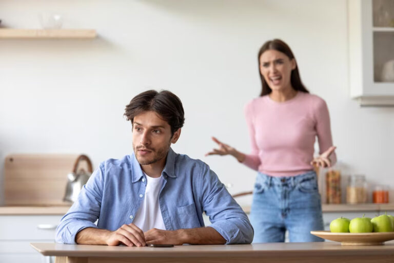 Violation de domicile mon ex rentre chez moi sans mon accord, que faire